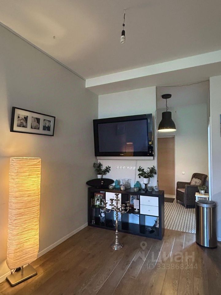 m. Pyatnitskoe shosse: Apartment, 3-rooms