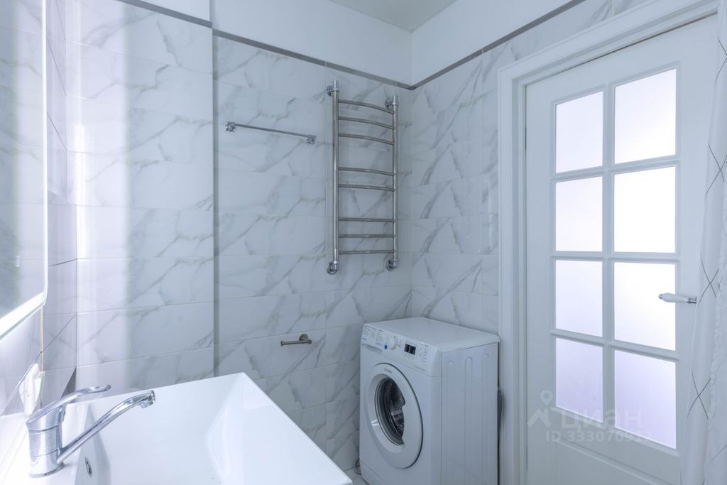 m. Universitet druzhby narodov: Apartment, 2-rooms