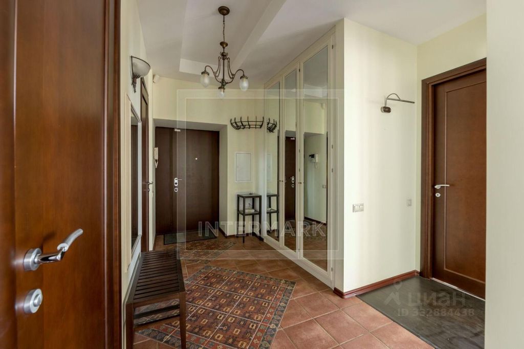 m. Kitay-gorod: Apartment, 3-rooms