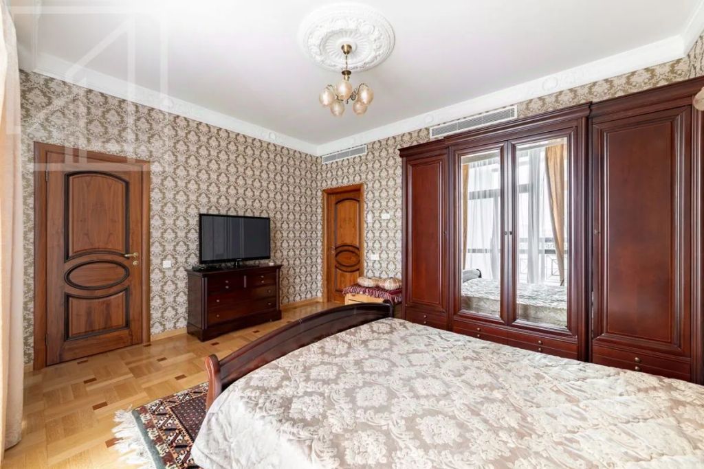 m. Kurskaya: Apartment, 4-rooms