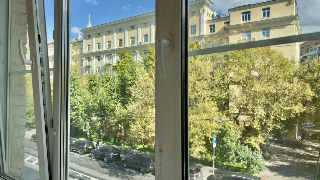 m. Smolenskaya: Apartment, 2-rooms