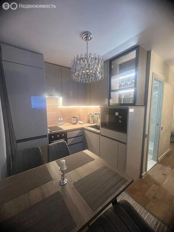 m. Universitet druzhby narodov: Apartment, 1-rooms
