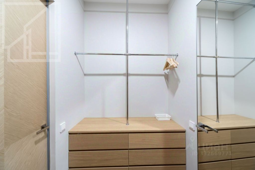 m. Novokuznetskaya: Apartment, 4-rooms