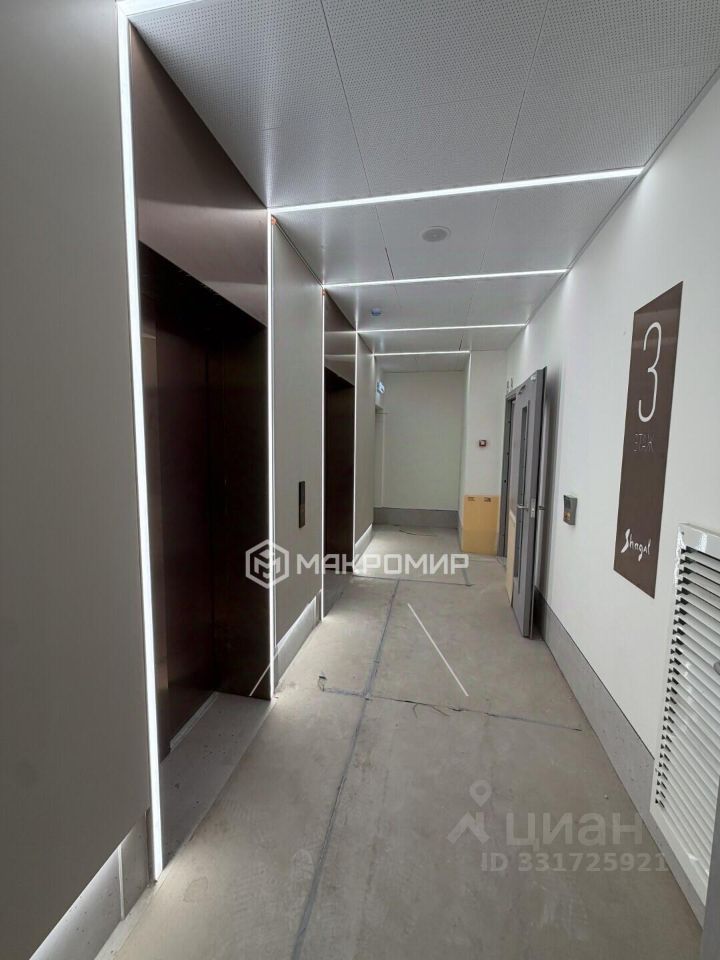 m. ZIL: Apartment, studio