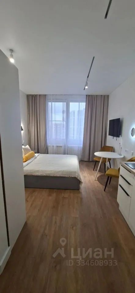 m. Shelepikha: Apartment, studio