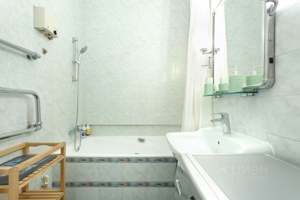 m. Barrikadnaya: Apartment, 2-rooms