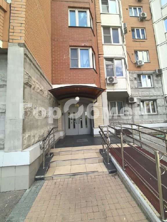 m. Nagornaya: Apartment, 3-rooms