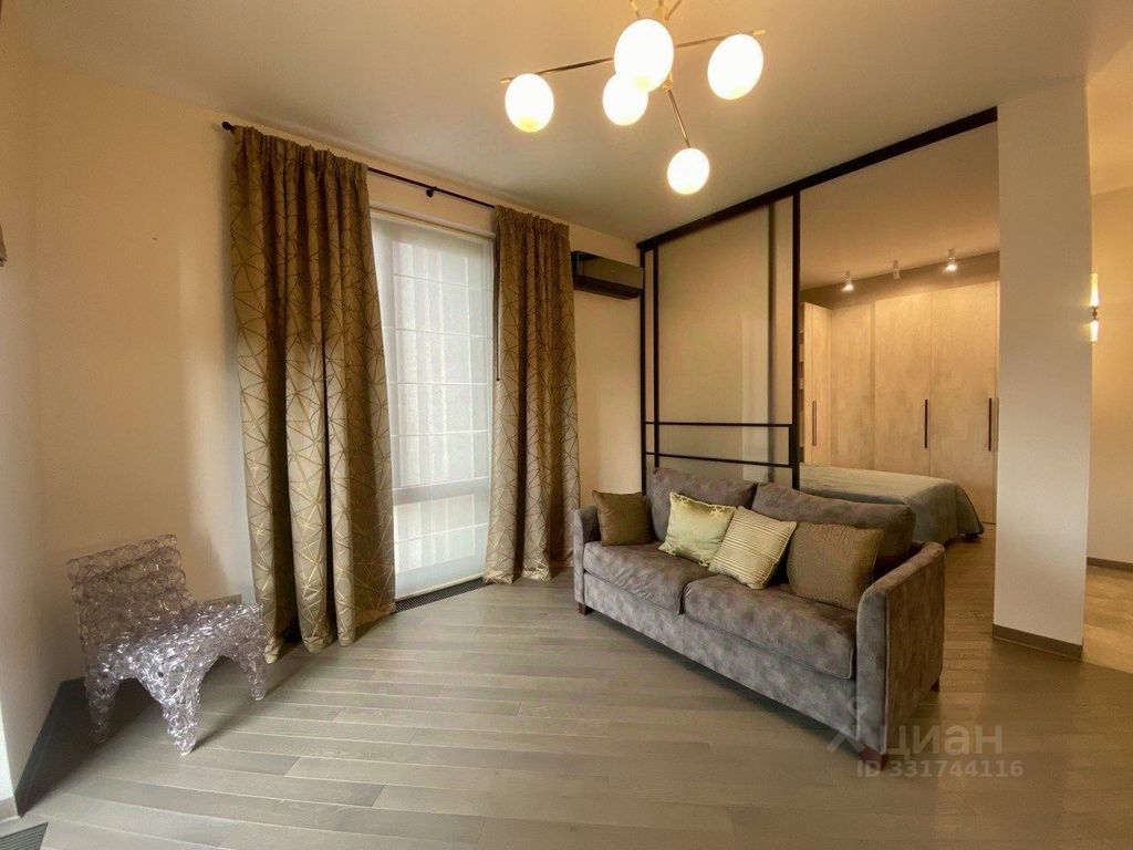 m. Ulitsa 1905 goda: Apartment, 2-rooms