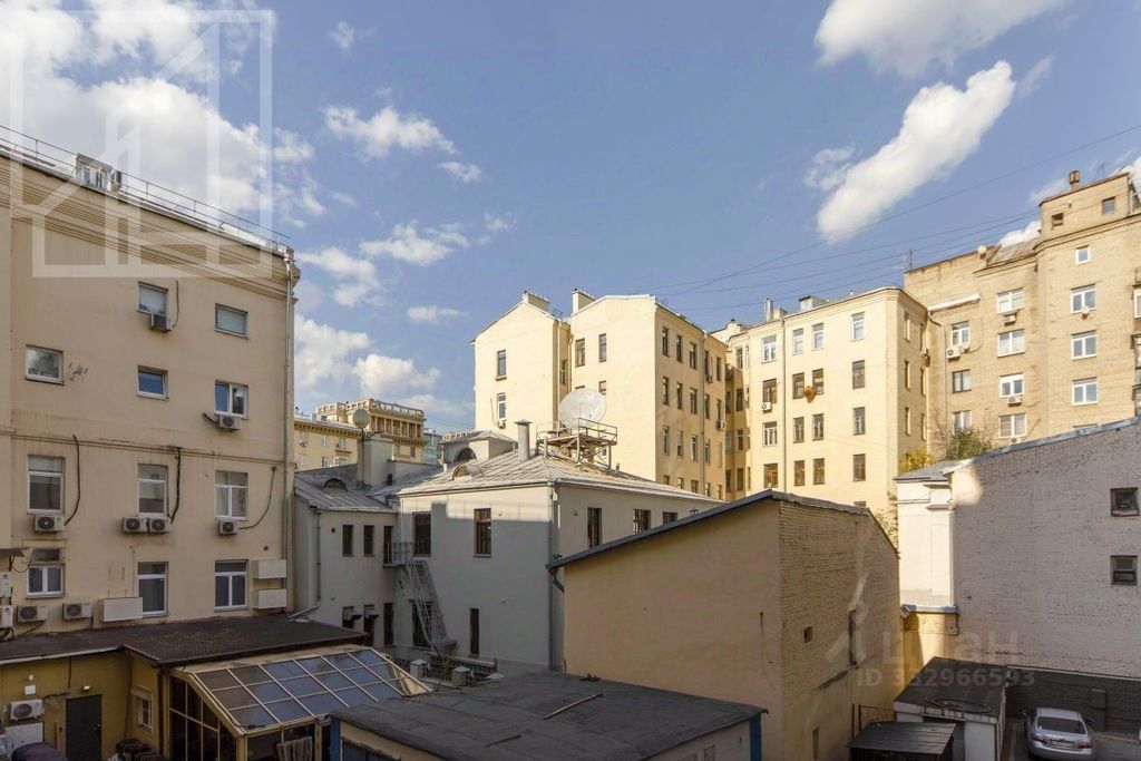 m. Mayakovskaya: Apartment, 4-rooms