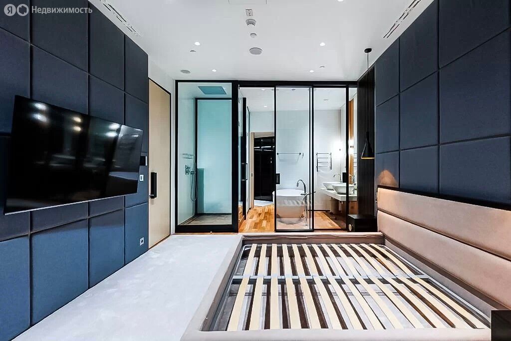 m. Delovoy tsentr: Apartment, 4-rooms