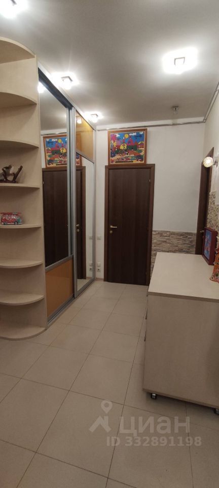 m. Narodnoe Opolchenie: Apartment, 2-rooms