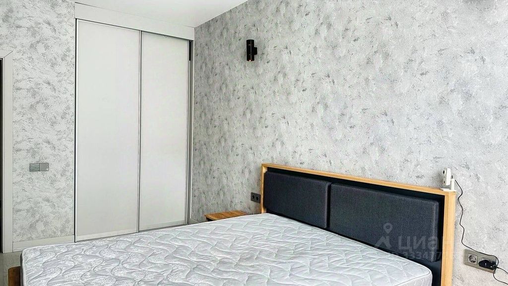 m. Oktyabrskoe pole: Apartment, 1-rooms
