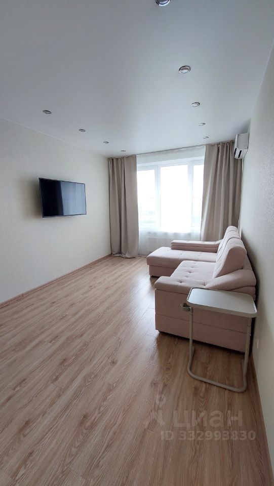 m. Prospekt Vernadskogo: Apartment, 2-rooms