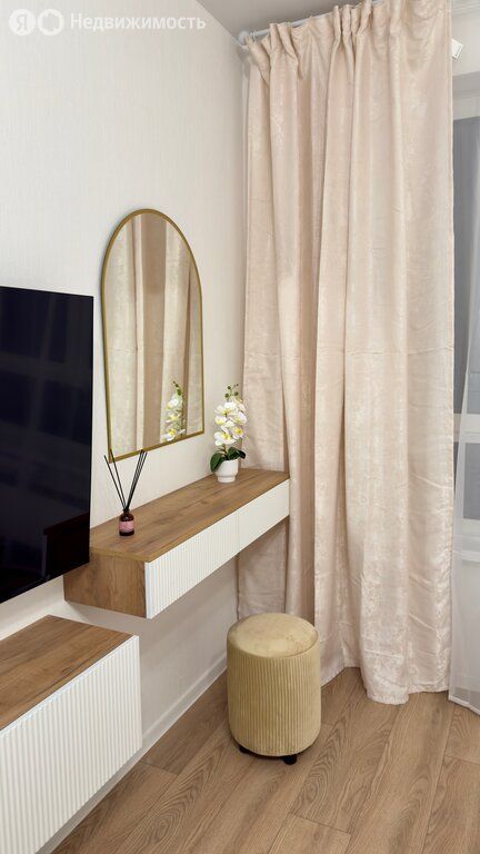 m. Narodnoe Opolchenie: Apartment, 1-rooms