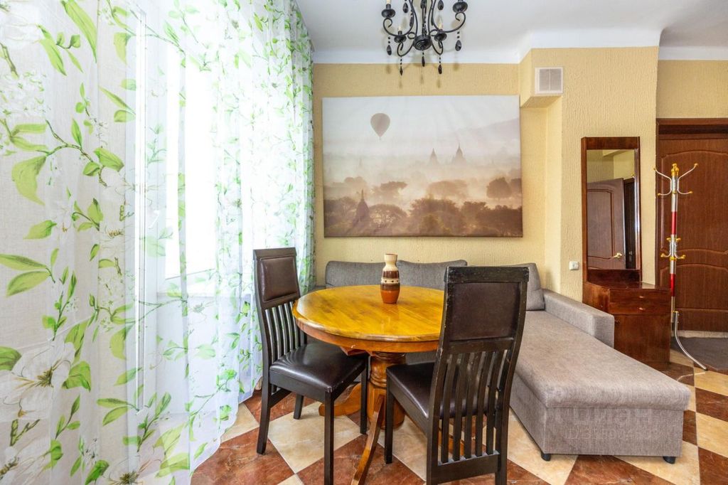 m. Mayakovskaya: Apartment, 2-rooms