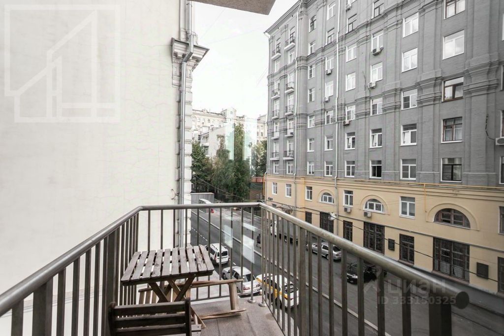m. Okhotny ryad: Apartment, 4-rooms