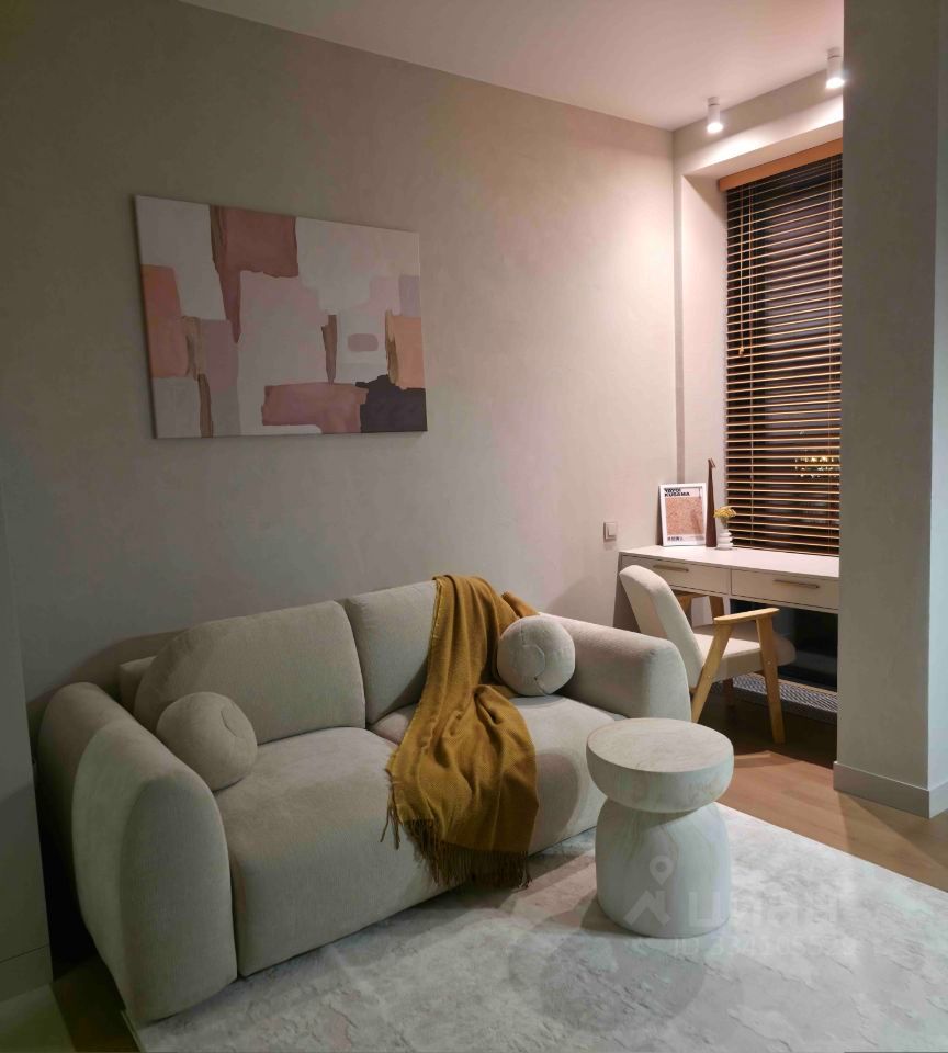 m. Maryina Roscha: Apartment, studio
