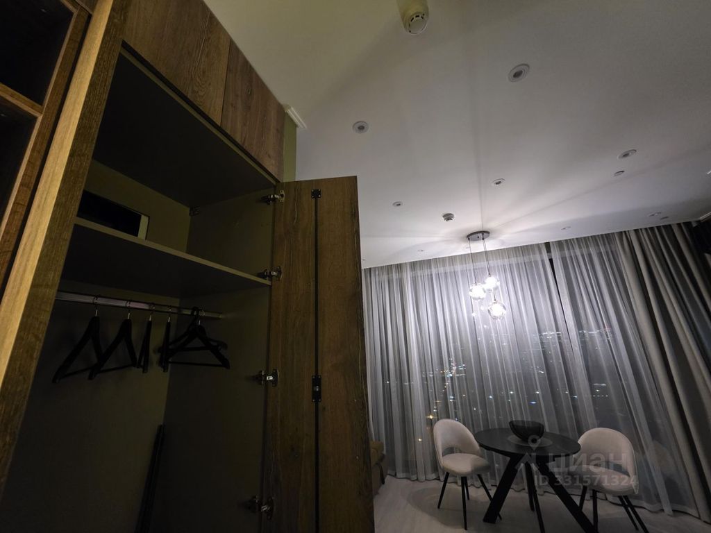 m. Khoroshevskaya: Apartment, studio