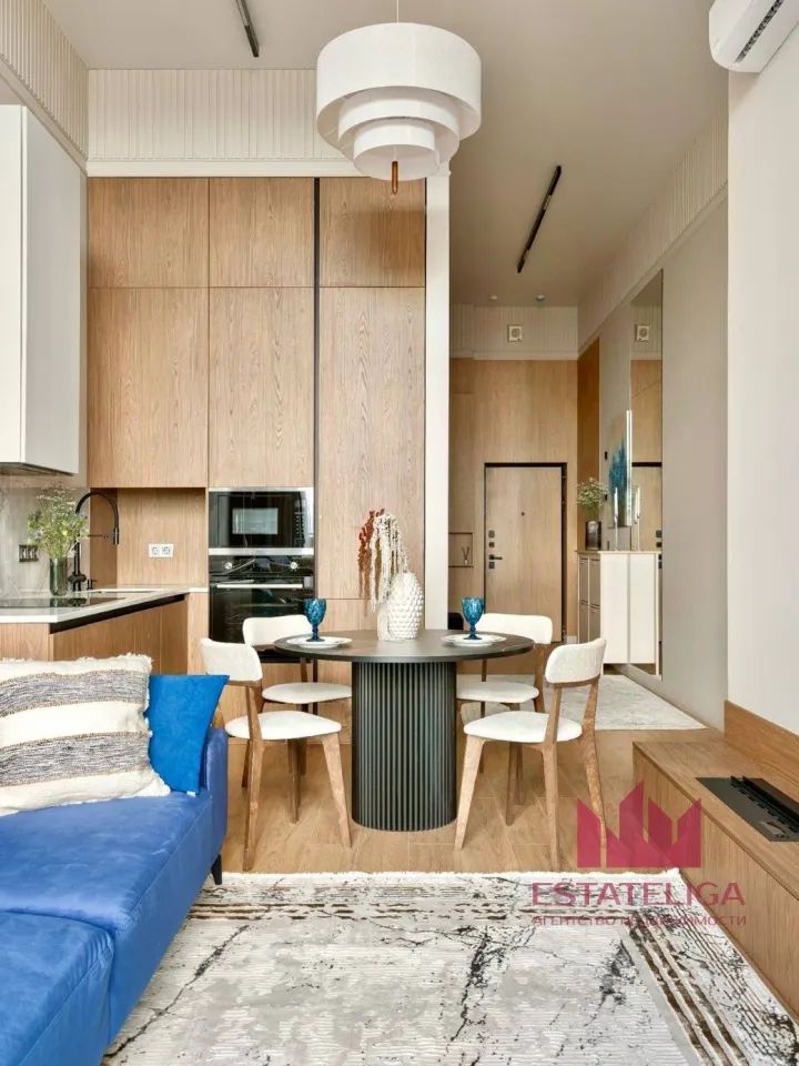 m. Verkhnie Kotly: Apartment, 3-rooms