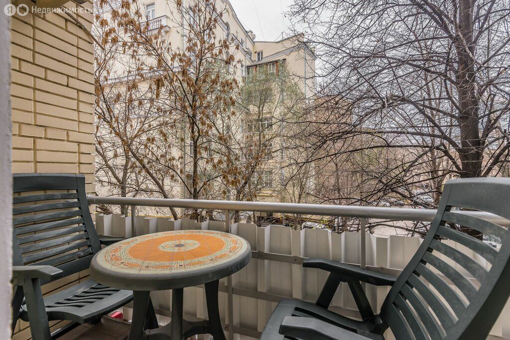 m. Tverskaya: Apartment, 2-rooms