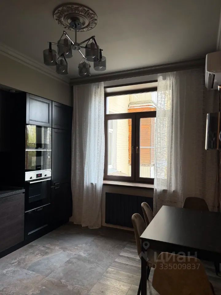 m. Ulitsa 1905 goda: Apartment, 3-rooms