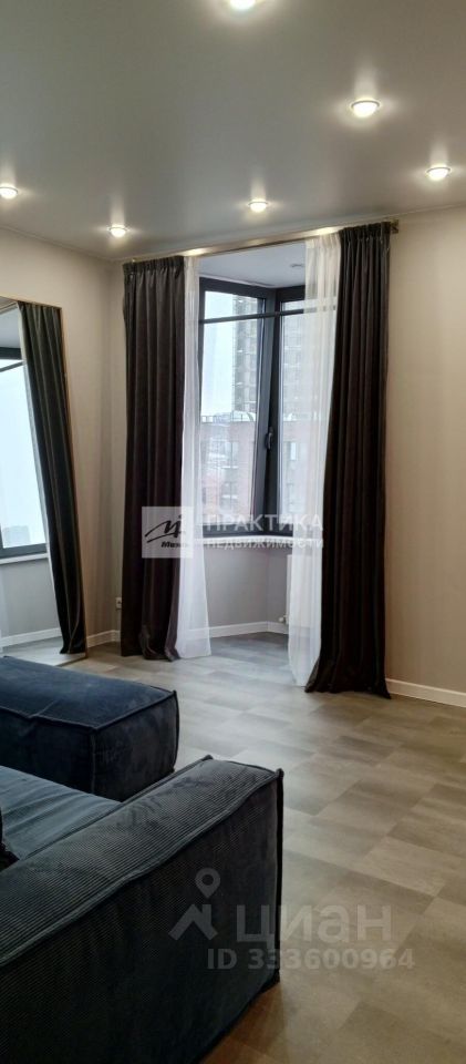 m. ZIL: Apartment, 1-rooms