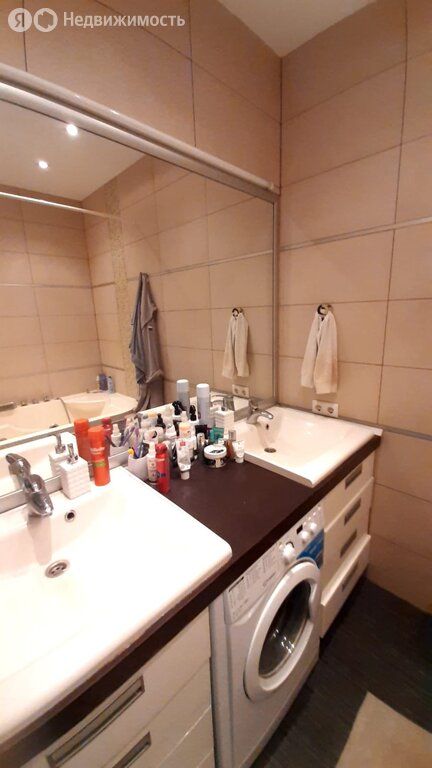 m. Oktyabrskoe pole: Apartment, 2-rooms