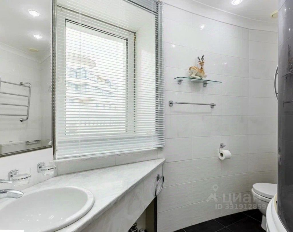 m. Minskaya: Apartment, 6-rooms