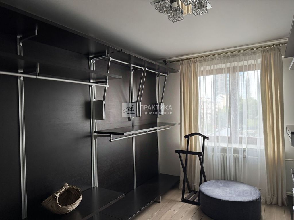 m. Ulitsa 1905 goda: Apartment, 3-rooms