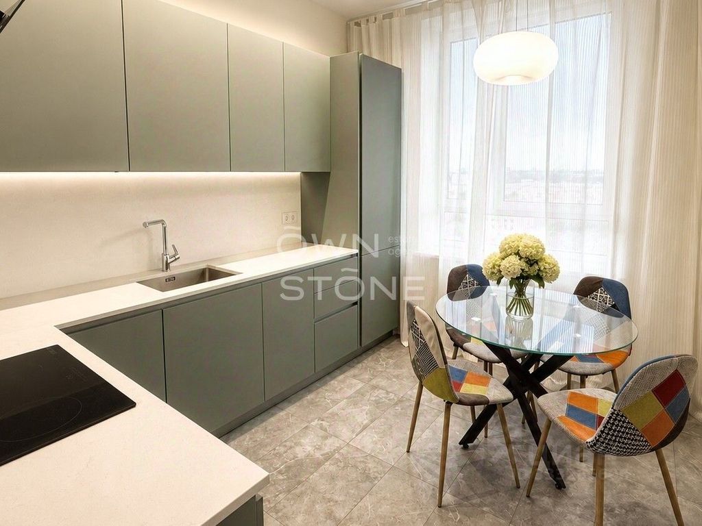 m. Akademicheskaya: Apartment, 3-rooms