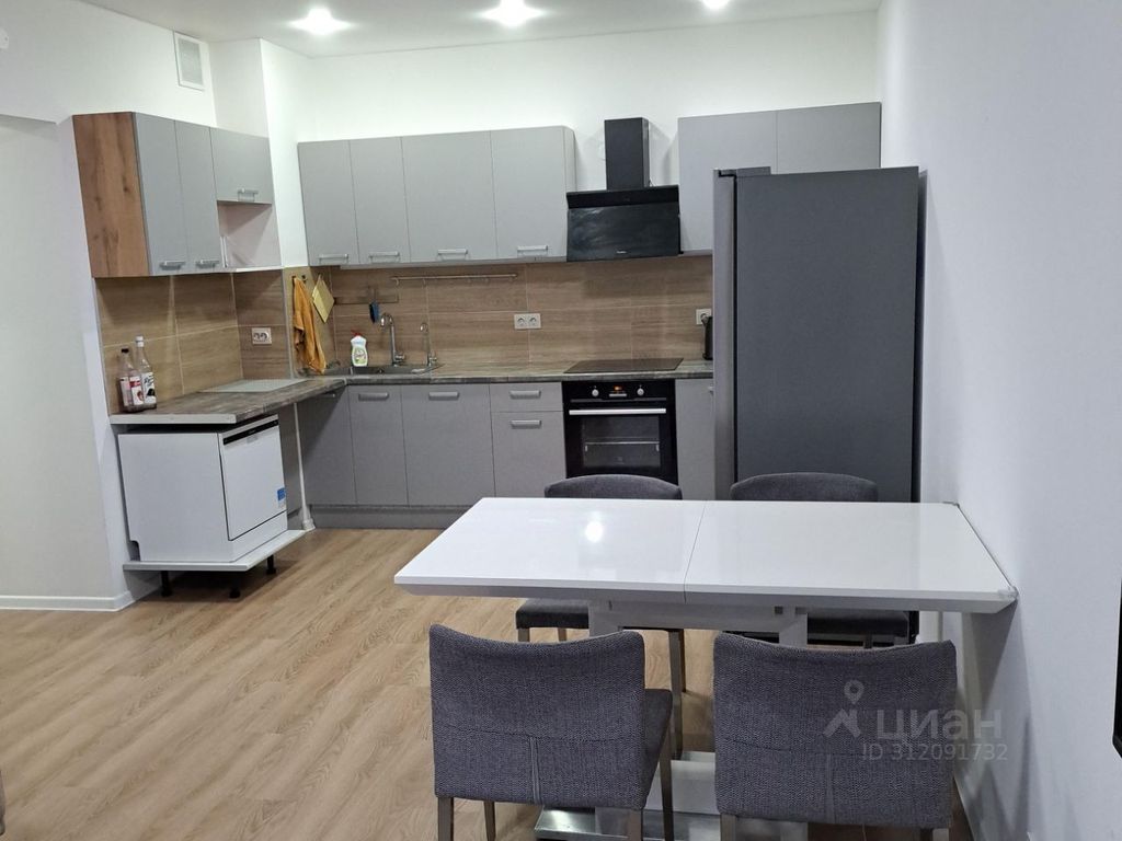 m. Scherbinka: Apartment, 3-rooms