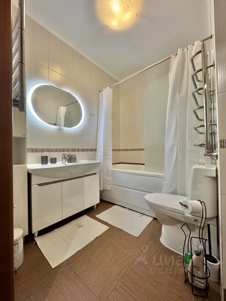 m. Aeroport: Apartment, 3-rooms