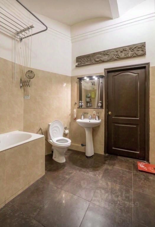 m. Kuznetsky most: Apartment, 1-rooms
