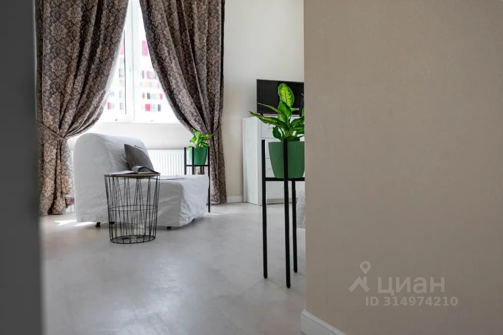 m. Strogino: Apartment, 2-rooms