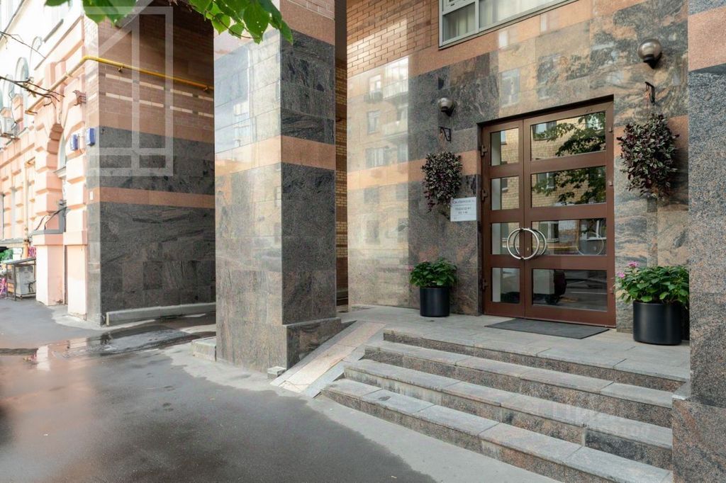 m. Mayakovskaya: Apartment, 4-rooms