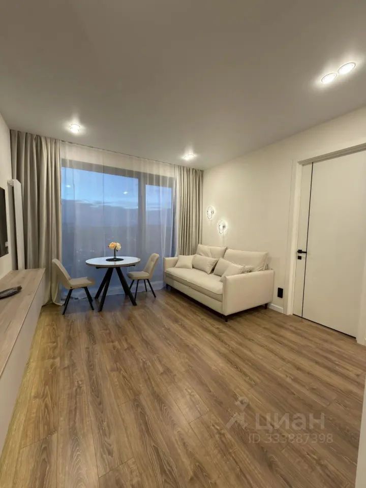 m. Trikotazhnaya: Apartment, 2-rooms