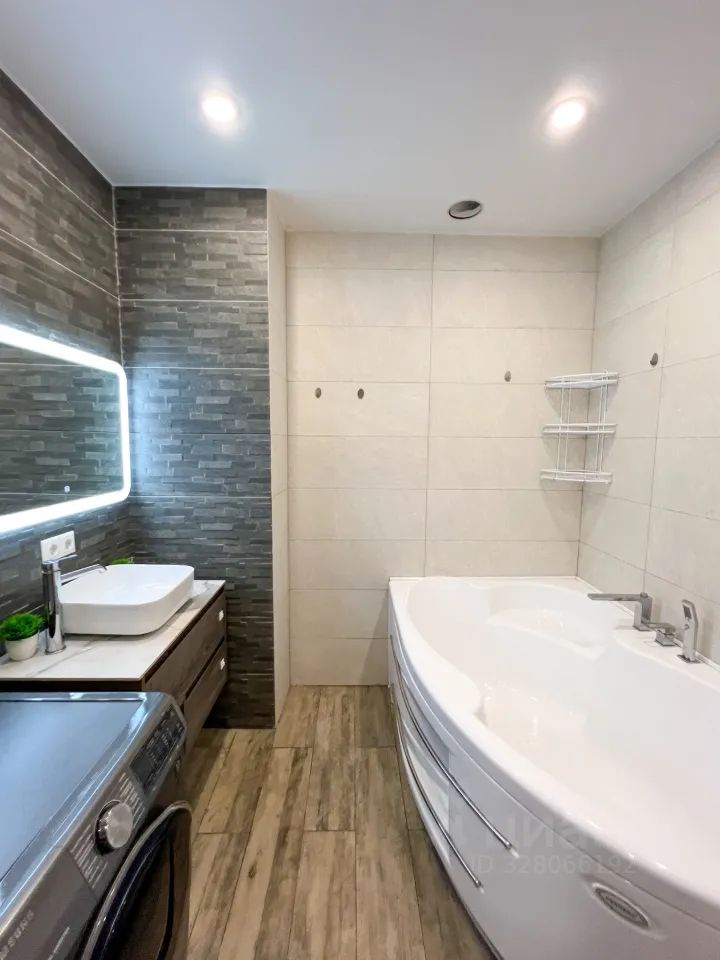 m. Novopodrezkovo: Apartment, 3-rooms