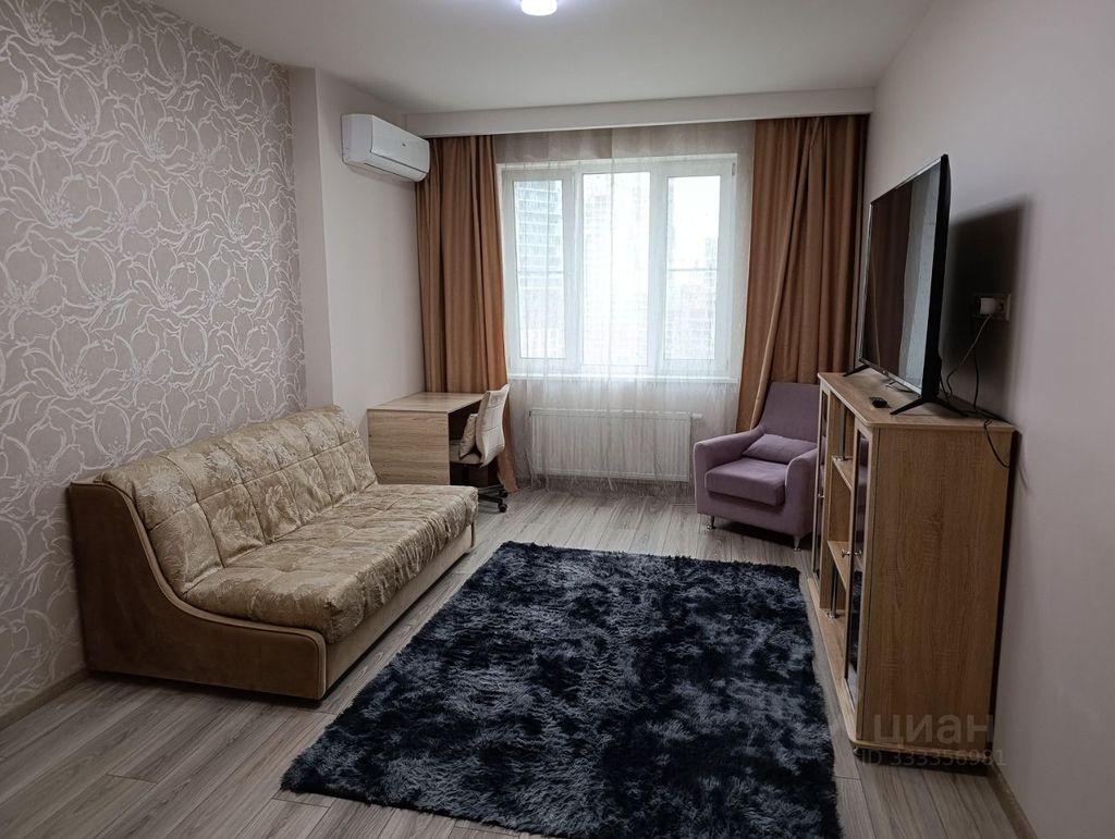 m. Aminyevskaya: Apartment, 2-rooms
