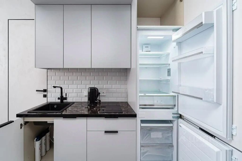 m. Aminyevskaya: Apartment, studio