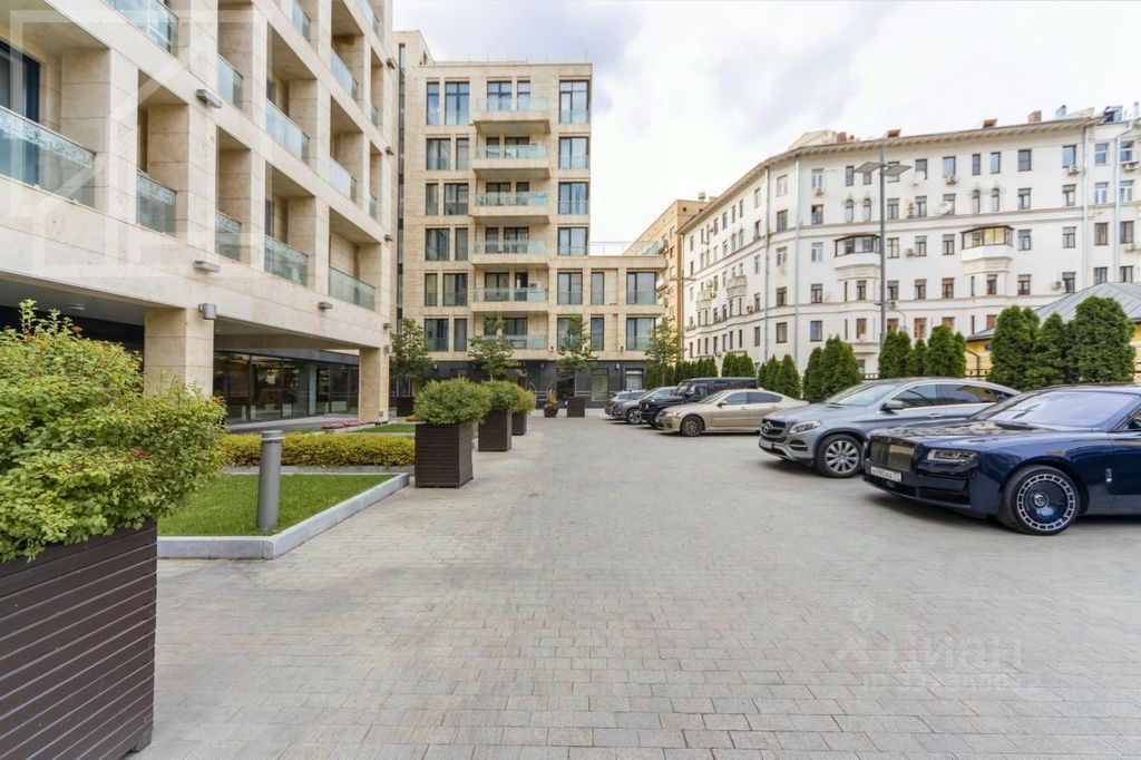m. Smolenskaya: Apartment, 4-rooms