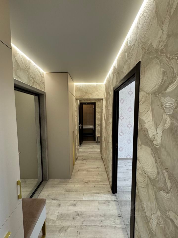 m. Bulvar Dmitriya Donskogo: Apartment, 2-rooms