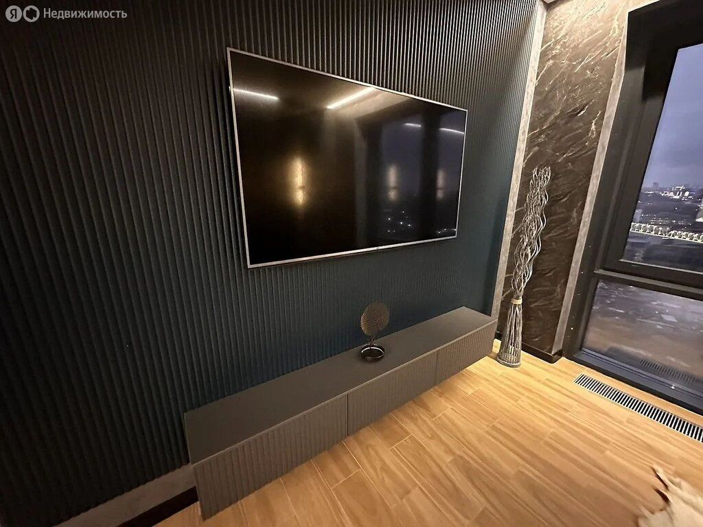 m. ZIL: Apartment, studio