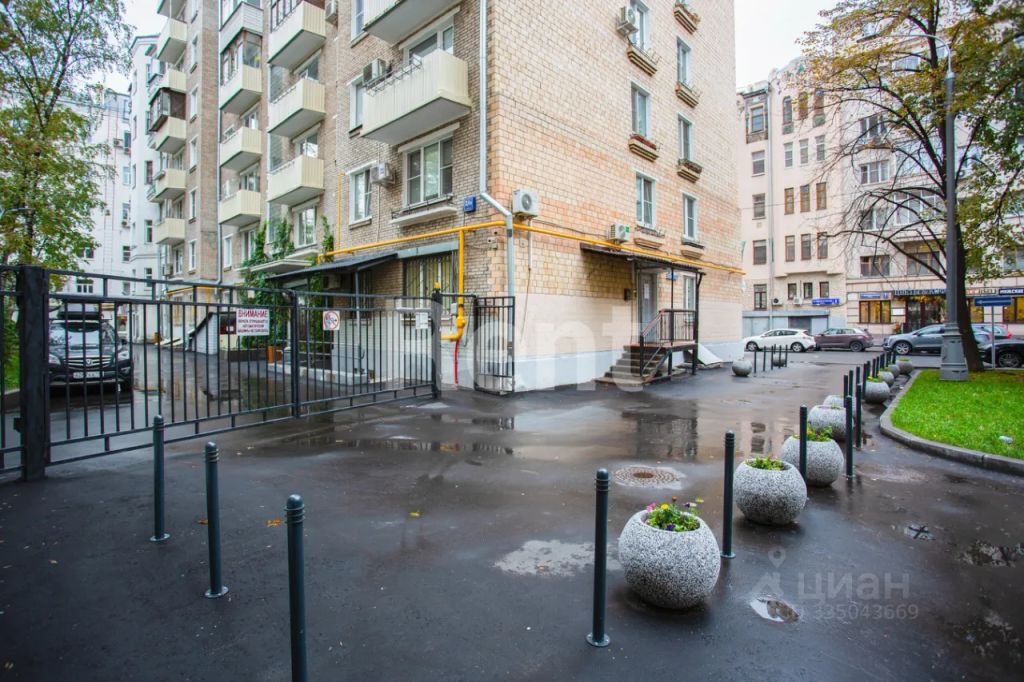 m. Mayakovskaya: Apartment, 2-rooms