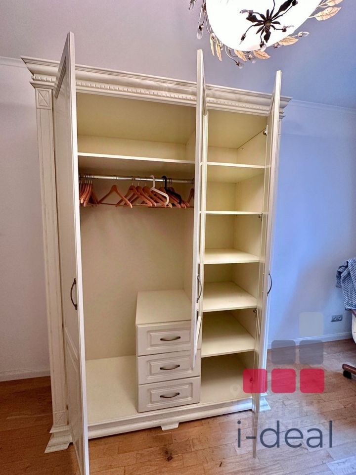 m. Ulitsa 1905 goda: Apartment, 2-rooms