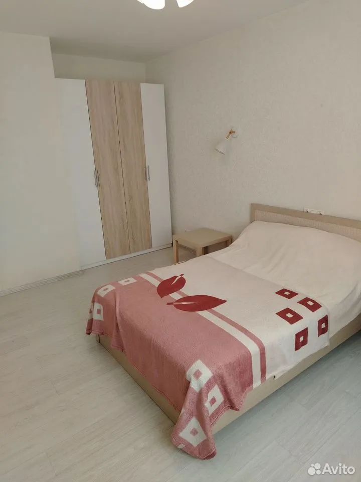 m. Levoberezhnaya: Apartment, 1-rooms