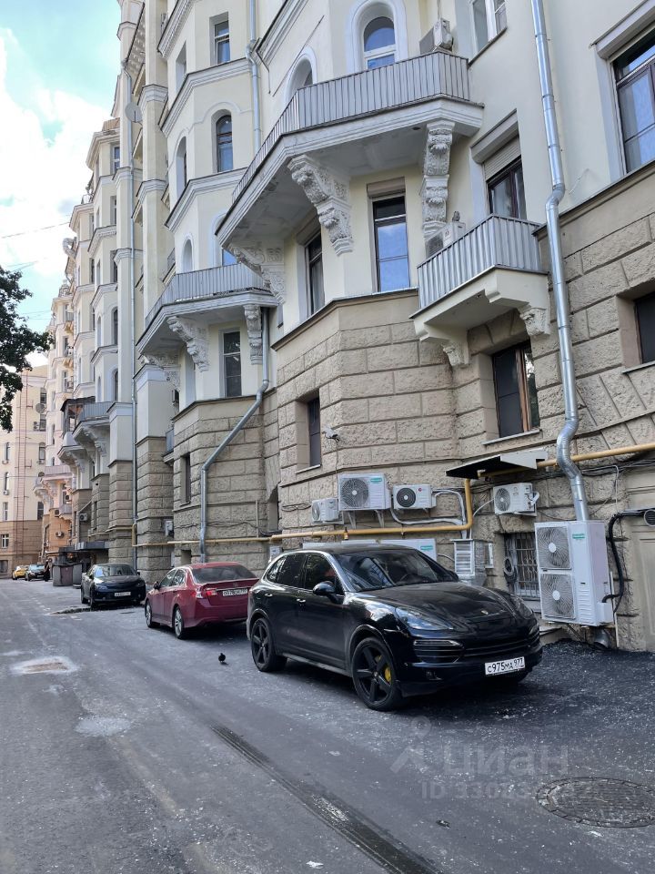 m. Mayakovskaya: Apartment, 2-rooms