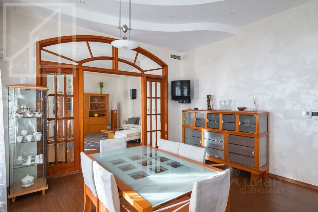 m. Trubnaya: Apartment, 3-rooms