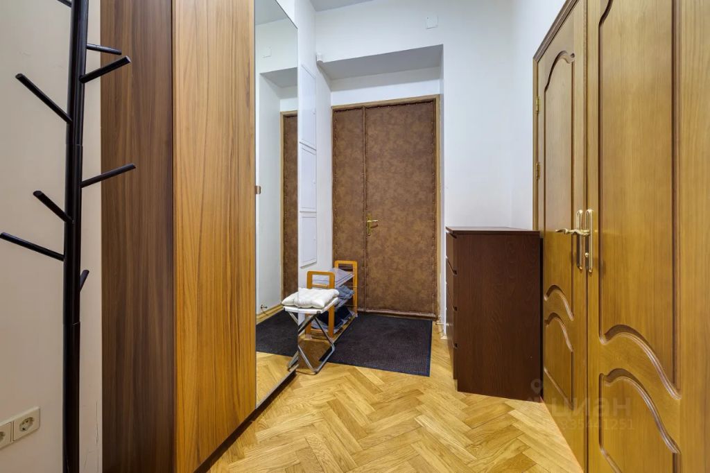 m. Okhotny ryad: Apartment, 2-rooms