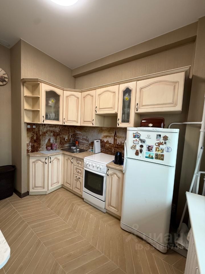m. Kropotkinskaya: Apartment, 1-rooms