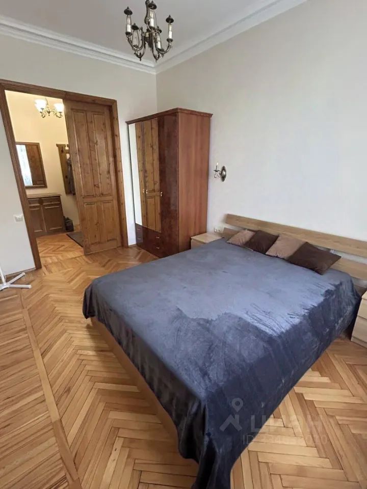 m. Okhotny ryad: Apartment, 2-rooms